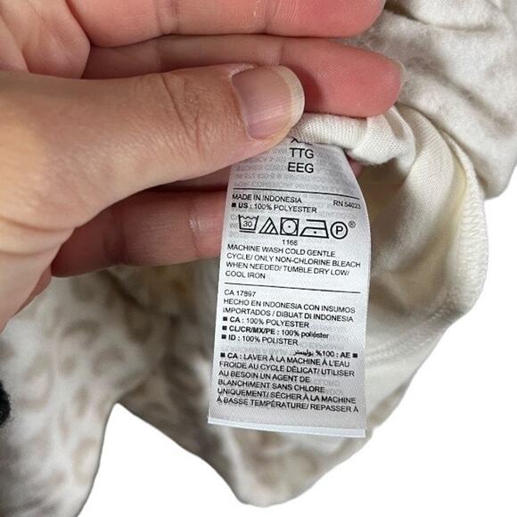 Old Navy animal print leopard white cream shorts romper cozy pajama XXL NWT - Picture 6 of 8